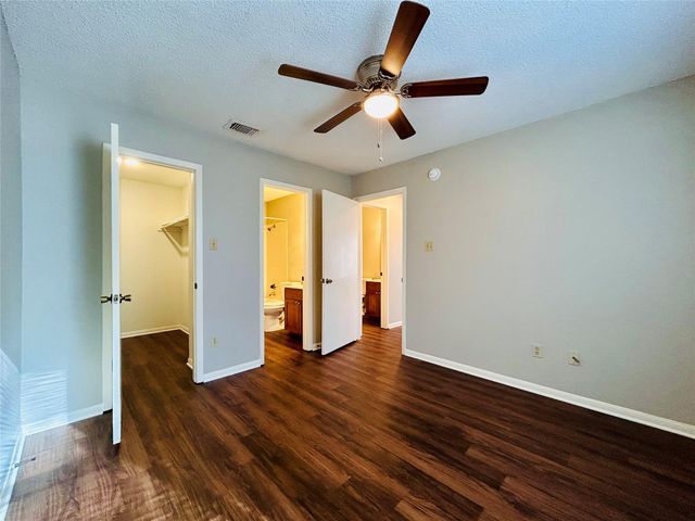 8905 Schick RD D, Austin, TX 78729