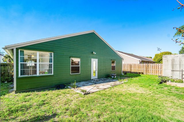 7883 Blackwood Lane, Lake Worth, FL 33467