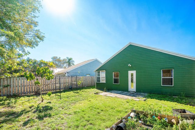 7883 Blackwood Lane, Lake Worth, FL 33467