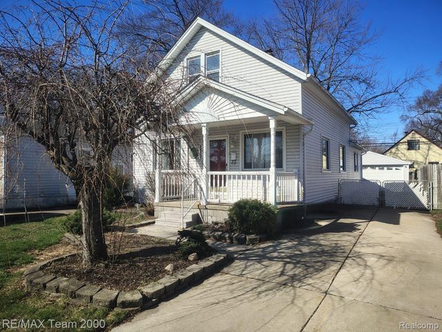 24523 Hayes Avenue, Eastpointe, MI 48021