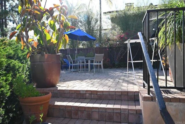 1881 Caminito Velez, La Jolla, CA 92037