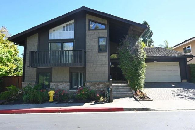 1881 Caminito Velez, La Jolla, CA 92037