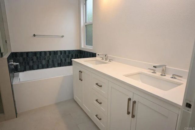 1881 Caminito Velez, La Jolla, CA 92037