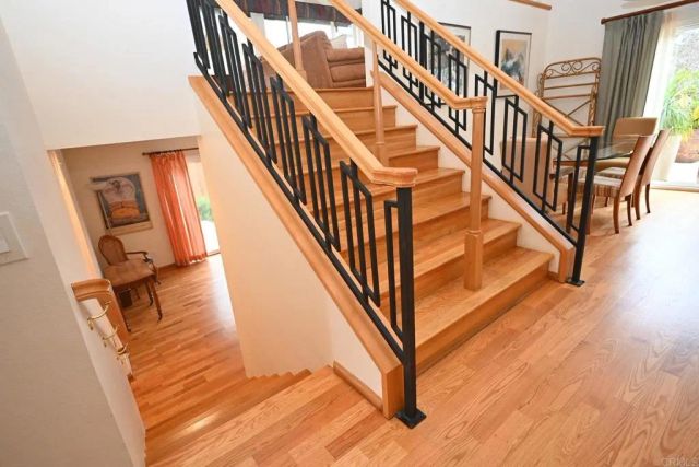 1881 Caminito Velez, La Jolla, CA 92037