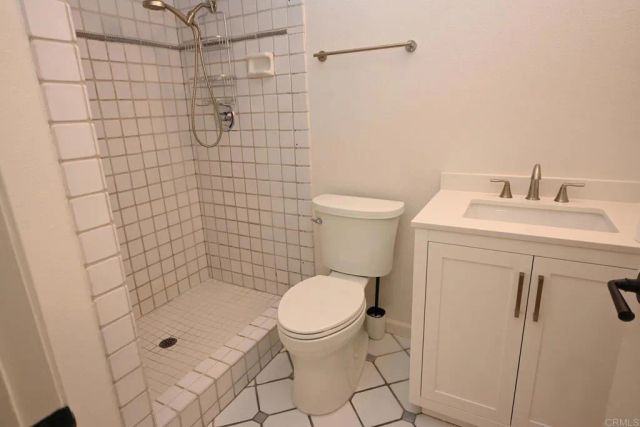 1881 Caminito Velez, La Jolla, CA 92037