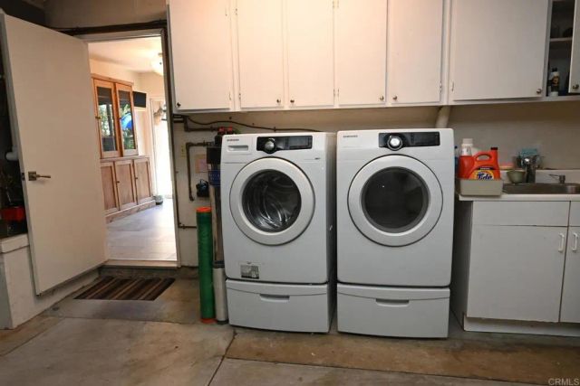 1881 Caminito Velez, La Jolla, CA 92037