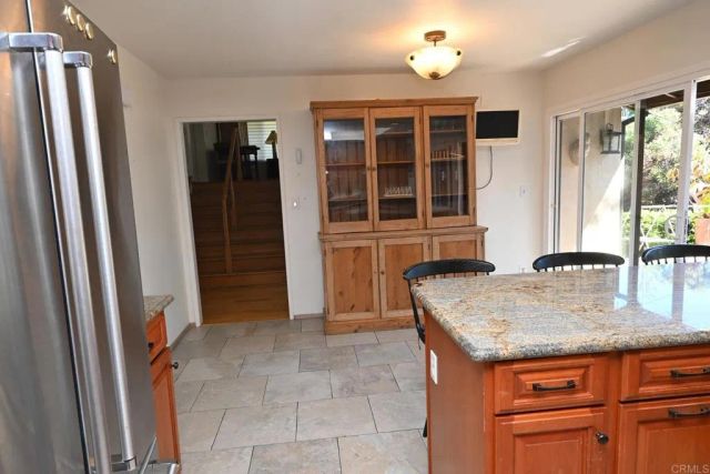 1881 Caminito Velez, La Jolla, CA 92037