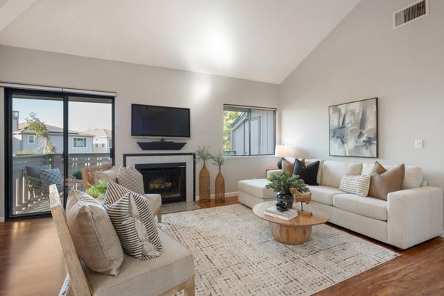 1473 Alma Loop, San Jose, CA 95125