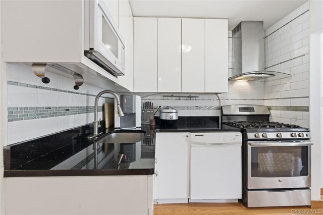 206-59 46th Avenue, Bayside, NY 11361