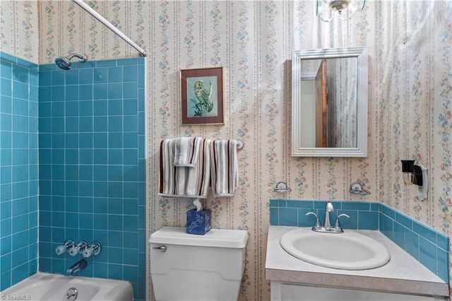 4030 Menfreya Court, Winston-salem, NC 27105