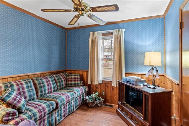 4030 Menfreya Court, Winston-salem, NC 27105