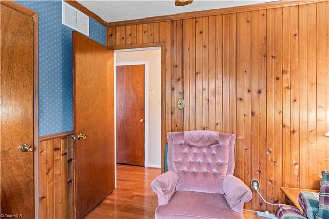 4030 Menfreya Court, Winston-salem, NC 27105