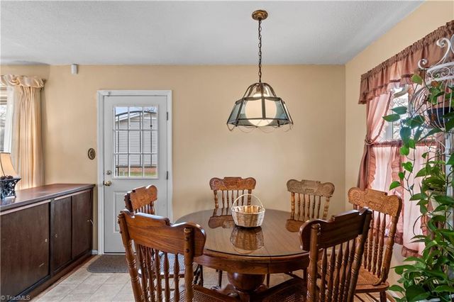 4030 Menfreya Court, Winston-salem, NC 27105