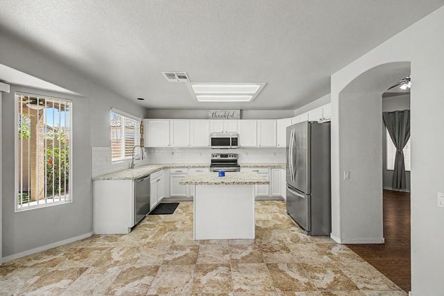 12926 W Cheery Lynn Road, Avondale, AZ 85392