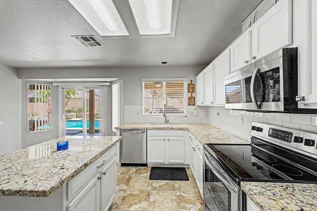 12926 W Cheery Lynn Road, Avondale, AZ 85392