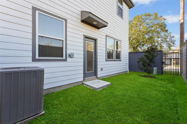 64 Dipping Lane, Houston, TX 77076