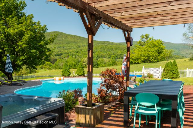 89 Cartwright Road, Prattsville, NY 12468