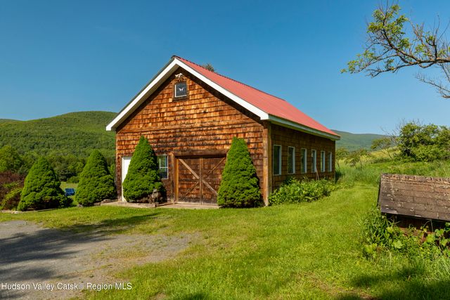 89 Cartwright Road, Prattsville, NY 12468