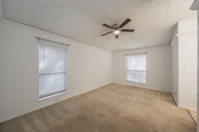 808 Blessing Creek Drive, Euless, TX 76039