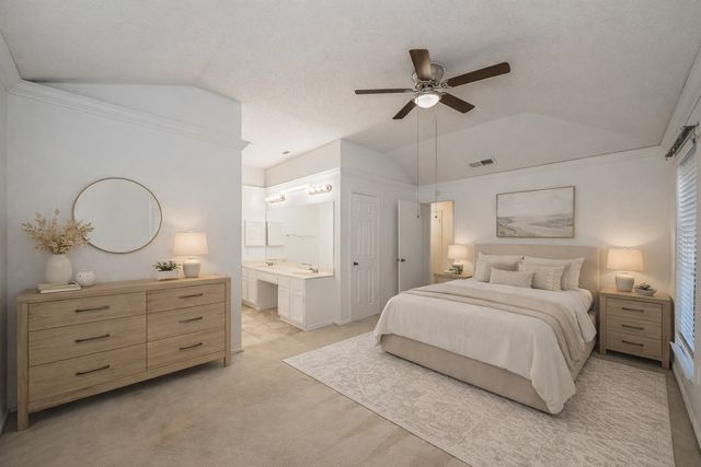 808 Blessing Creek Drive, Euless, TX 76039