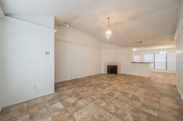 808 Blessing Creek Drive, Euless, TX 76039