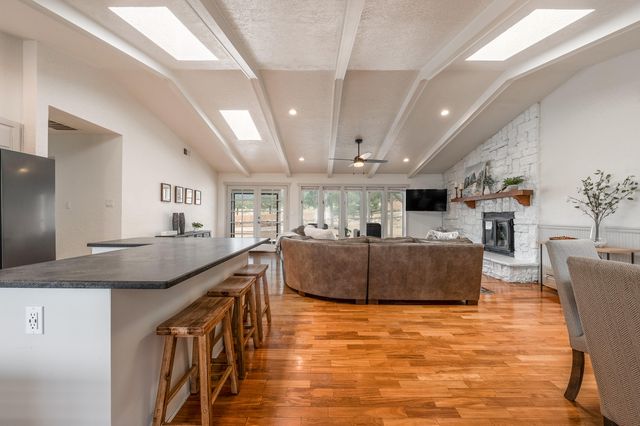 12519 ELENA Drive NE, Albuquerque, NM 87122