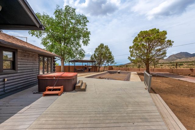 12519 ELENA Drive NE, Albuquerque, NM 87122