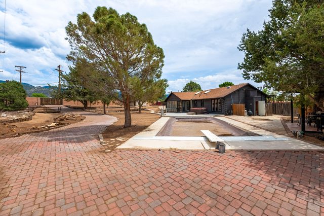 12519 ELENA Drive NE, Albuquerque, NM 87122