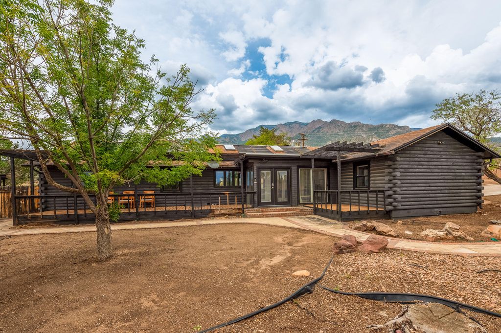 12519 ELENA Drive NE, Albuquerque, NM 87122