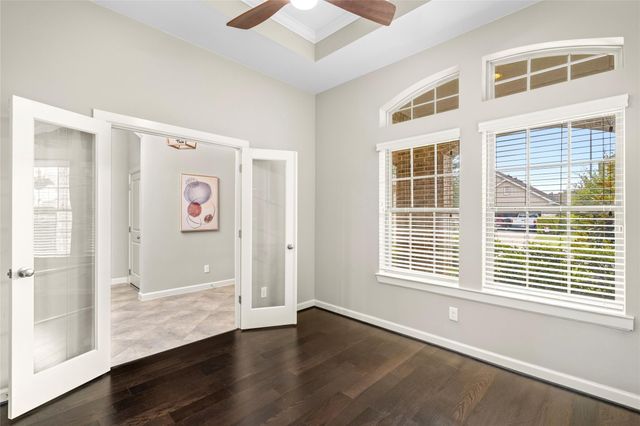 143 Castlegate Lane, Houston, TX 77065