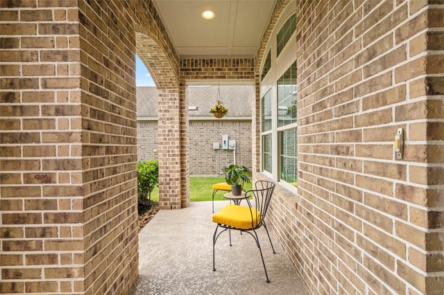 143 Castlegate Lane, Houston, TX 77065