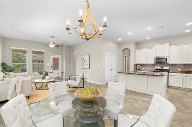143 Castlegate Lane, Houston, TX 77065