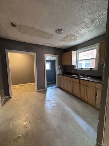 13139 Stoepel Street, Detroit, MI 48238