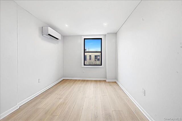 2257 Hampden Place, Bronx, NY 10468