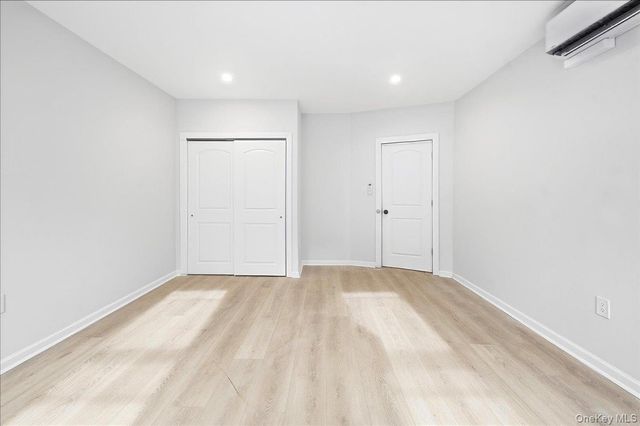 2257 Hampden Place, Bronx, NY 10468