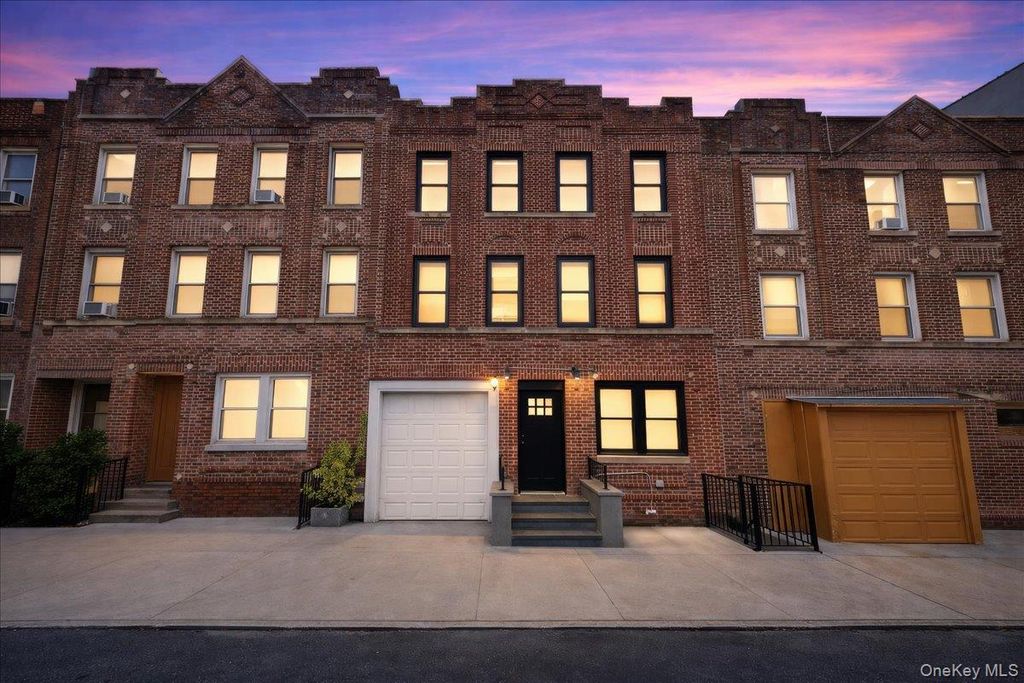 2257 Hampden Place, Bronx, NY 10468