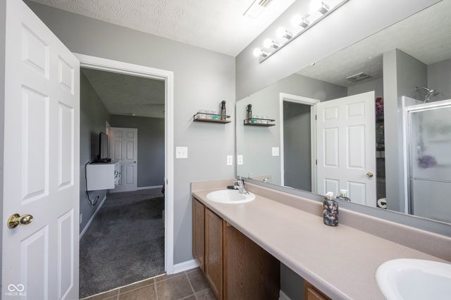 18653 Pilot Mills Drive, Noblesville, IN 46062