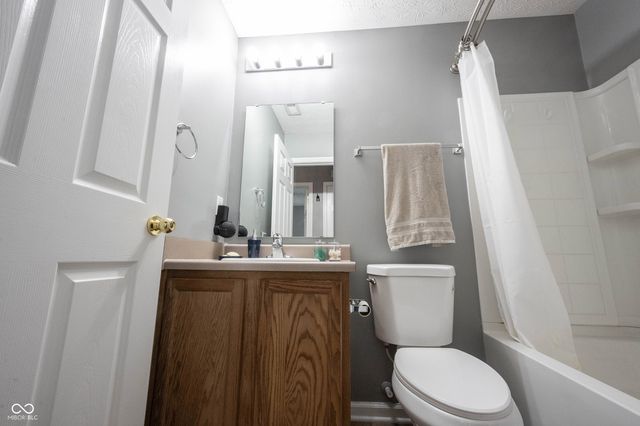18653 Pilot Mills Drive, Noblesville, IN 46062