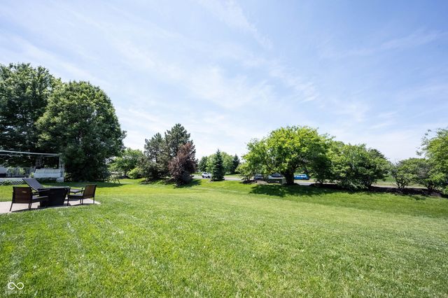 18653 Pilot Mills Drive, Noblesville, IN 46062