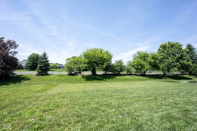 18653 Pilot Mills Drive, Noblesville, IN 46062