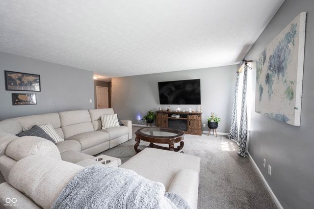 18653 Pilot Mills Drive, Noblesville, IN 46062