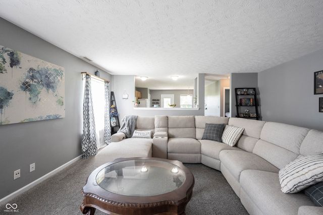 18653 Pilot Mills Drive, Noblesville, IN 46062