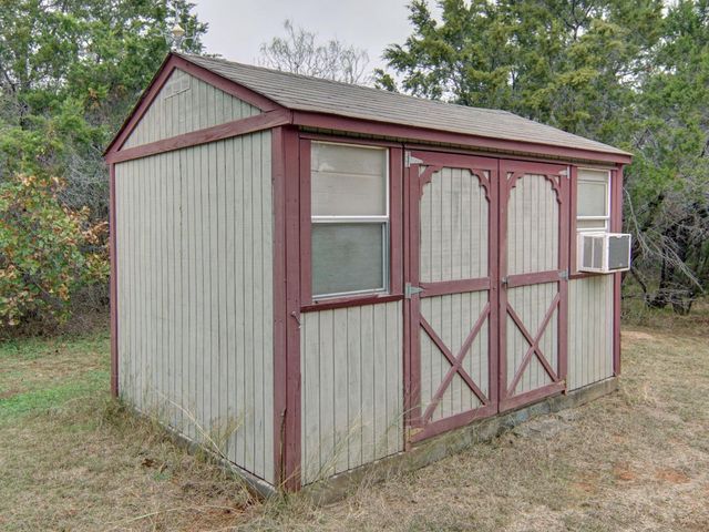 1170 Darrel Avenue, Glen Rose, TX 76043