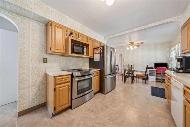 610 Cooper Rd, Monroeville, PA 15146