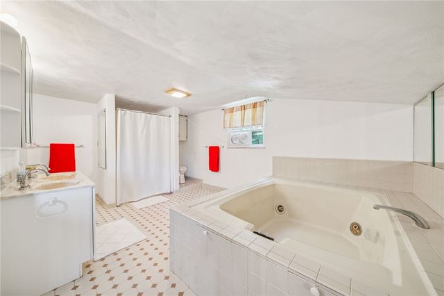 610 Cooper Rd, Monroeville, PA 15146