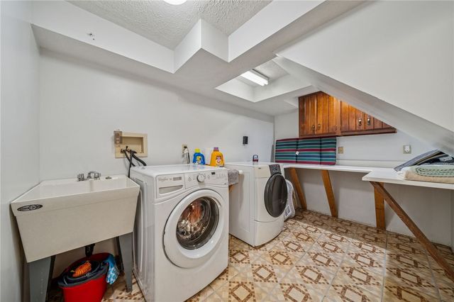 610 Cooper Rd, Monroeville, PA 15146