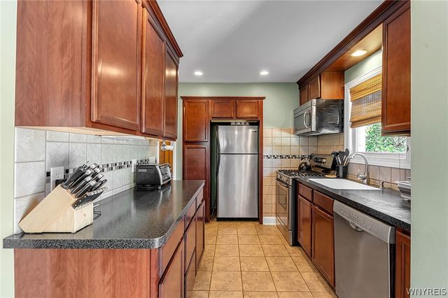 50 Byron Avenue, Tonawanda, NY 14223