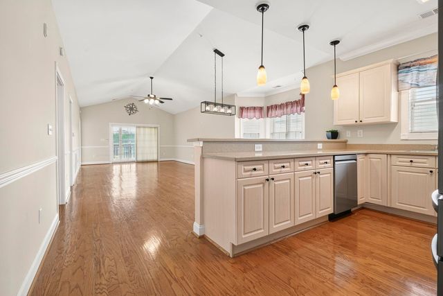 4820 Magnolia Lake Dr Apt 405, Myrtle Beach, SC 29577