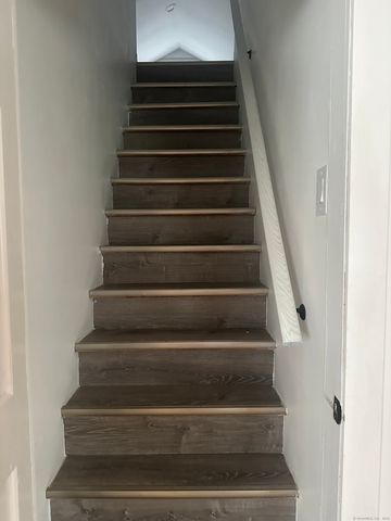 15 Arden Street, New Haven, CT 06512