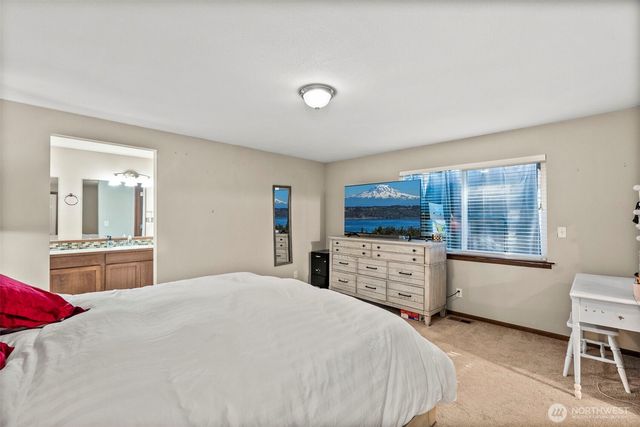 8903 128th Street E, Puyallup, WA 98373